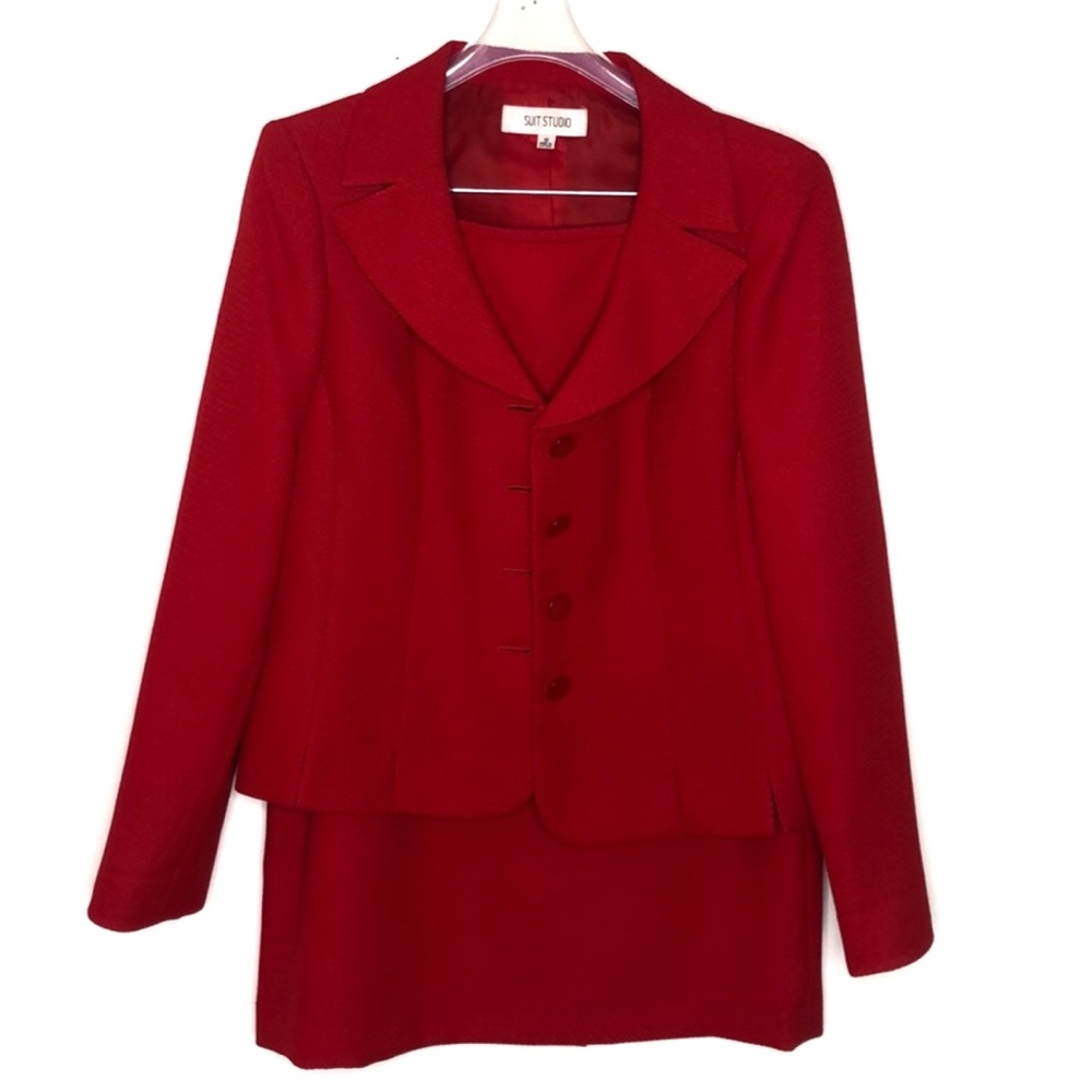 Suit Studio red jacket and skirt set size 12